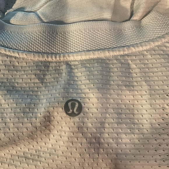 ** 🍋 Lululemon White 1/2 Zipper Laser cut Holes Pullover - Picture 4 of 8